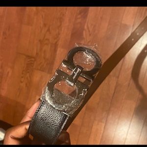 Black reversible Ferragamo belt size 34